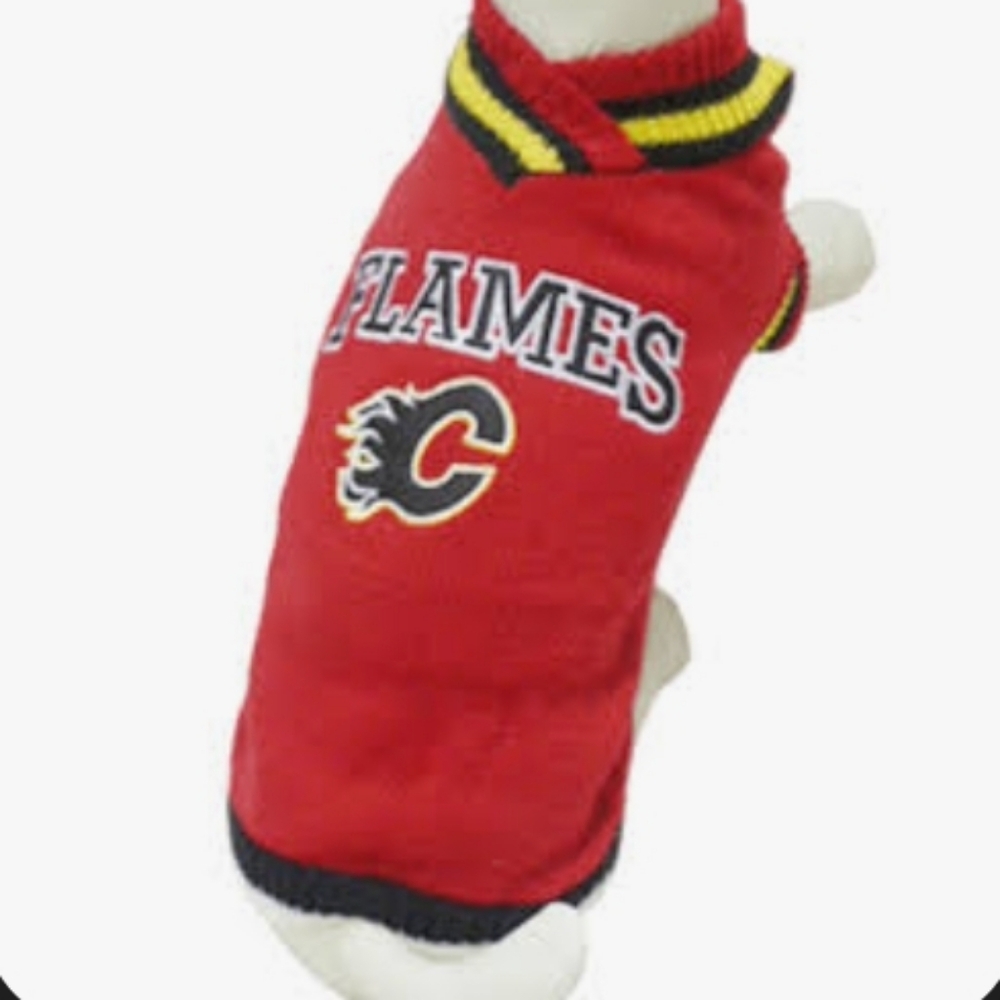 NHL New Knitted Red Calgary Flames Dog  Hockey Fan V-Neck Sweater NWT